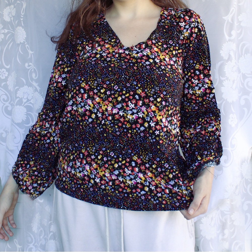 Willow & Root Floral Quarter Sleeve Top